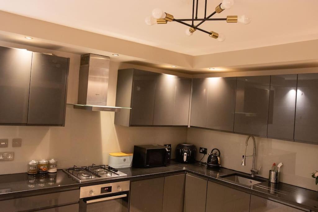 Oikoshomes Three Bedroom Flat In Londres Exterior foto